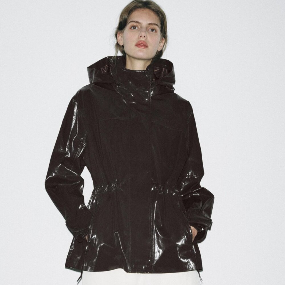 SHINY HOODED PARKA ZW COLLECTION